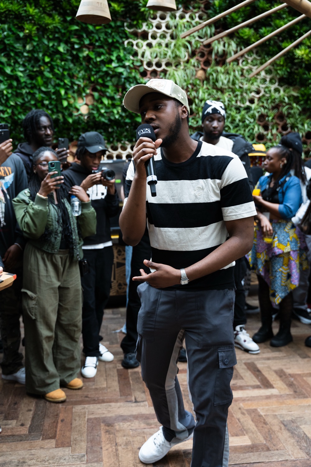 Nando's live showcase